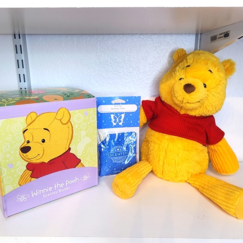 Scentsy Buddy Winnie the Pooh With Scent Pack